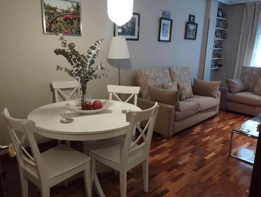 Apartamento Centro-Gascona Con Terraza, Garaje Y Wifi Gratuito Oviedo Exterior foto